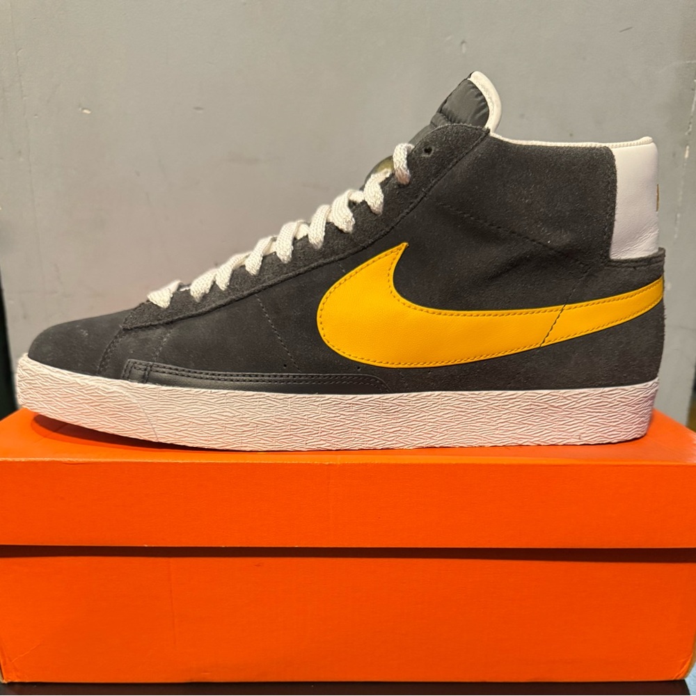 Nike Blazer HI brand new deadstock size 15